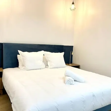 Apartament Charming Flat - Clichy